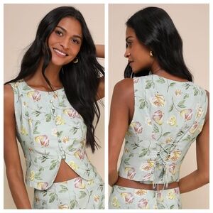 Lulus Noticeably Perfect Sage Green Floral Button-Up Lace-Up Tank Top